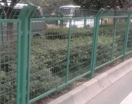 公路护栏网